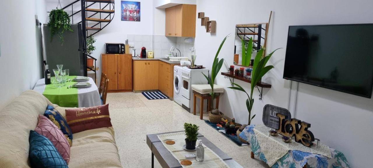 Buenaventura Cosy Apartment Kato Paphos Exteriör bild