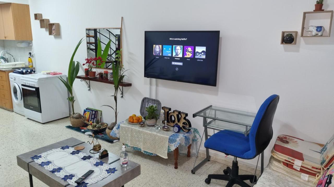 Buenaventura Cosy Apartment Kato Paphos Exteriör bild